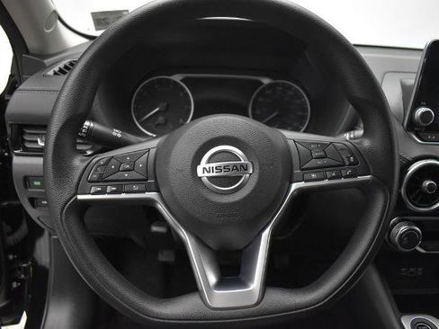 Certified 2023 Nissan Sentra SV FWD image 17