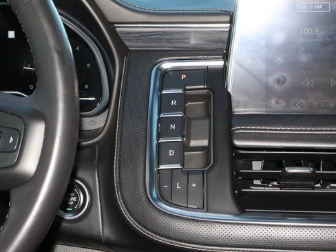 Used 2022 GMC Yukon SLT w/ SLT Luxury Package AWD/4WD image 27