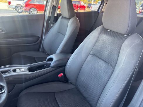 Used 2020 Honda HR-V EX image 22