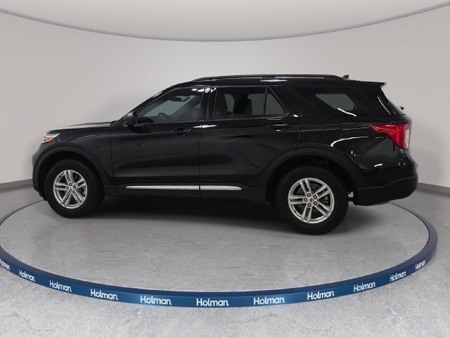 Certified 2023 Ford Explorer XLT w/ Class IV Trailer Tow Package AWD/4WD image 8