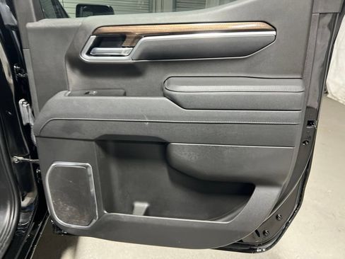 Used 2025 Chevrolet Silverado 1500 RST w/ LPO, Utility Wall Package AWD/4WD image 13