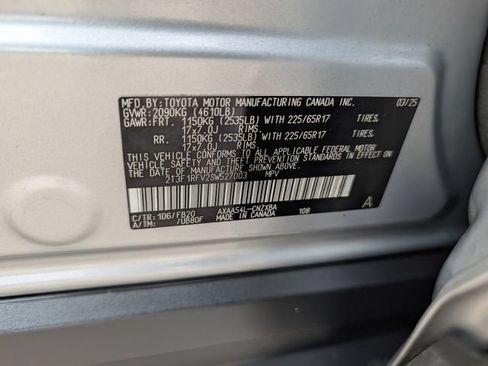 Used 2025 Toyota RAV4 LE AWD/4WD image 35