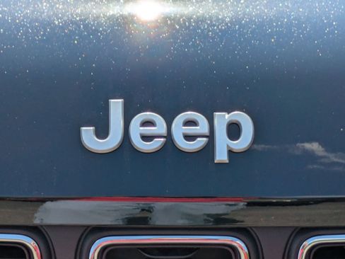 New 2025 Jeep Grand Cherokee Laredo X w/ Trailer Tow Package image 30