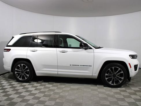 Used 2023 Jeep Grand Cherokee Overland w/ Advanced Protech Group III image 20