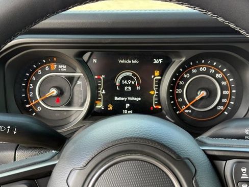 New 2026 Jeep Gladiator Rubicon w/ Steel Power Dome Hood Package AWD/4WD image 29