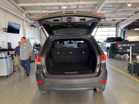 Used 2014 Jeep Grand Cherokee Laredo w/ Quick Order Package 23E image 14