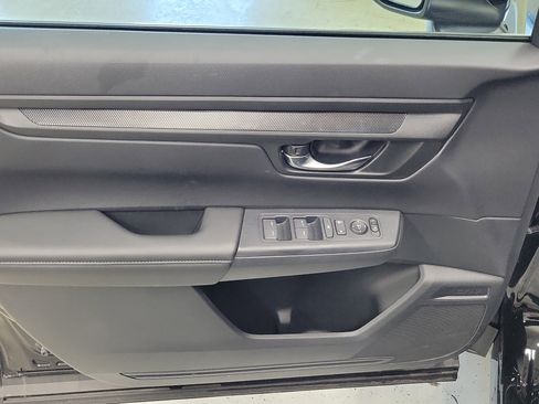 Certified 2025 Honda CR-V LX image 19