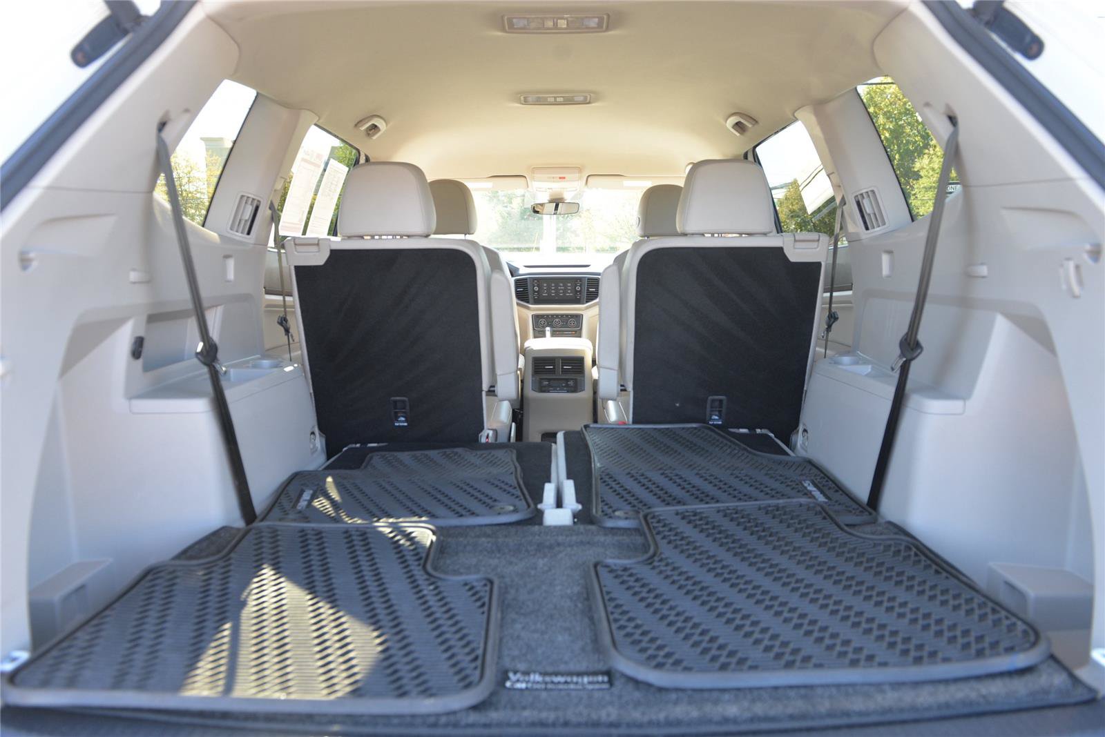 Used 2018 Volkswagen Atlas SE AWD/4WD image 18