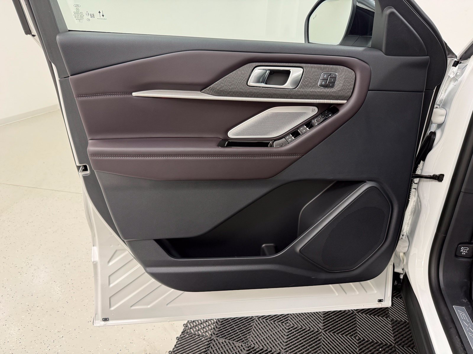 New 2026 Ford Explorer Platinum RWD image 13