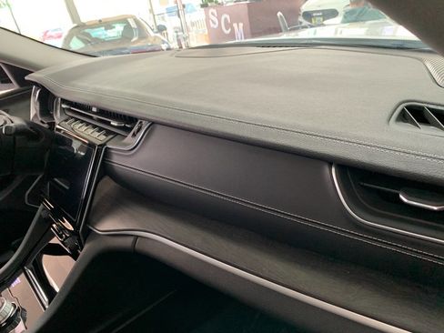 Used 2021 Jeep Grand Cherokee L Limited image 23