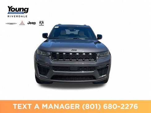 New 2026 Jeep Grand Cherokee Limited w/ Limited Altitude Package AWD/4WD image 8
