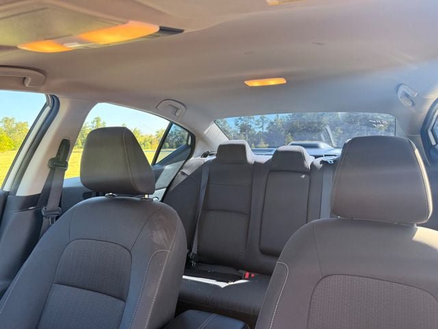 Used 2025 Nissan Altima 2.5 SV FWD image 7
