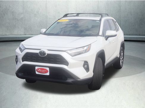 Used 2024 Toyota RAV4 XLE Premium FWD image 29