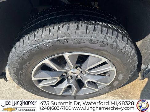 Used 2019 Chevrolet Silverado 1500 LT w/ All-Star Edition AWD/4WD image 9