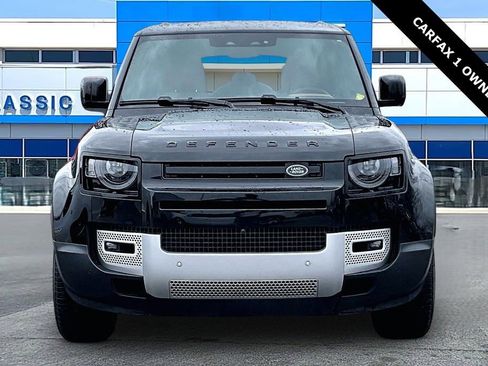 Used 2024 Land Rover Defender 110 S image 2