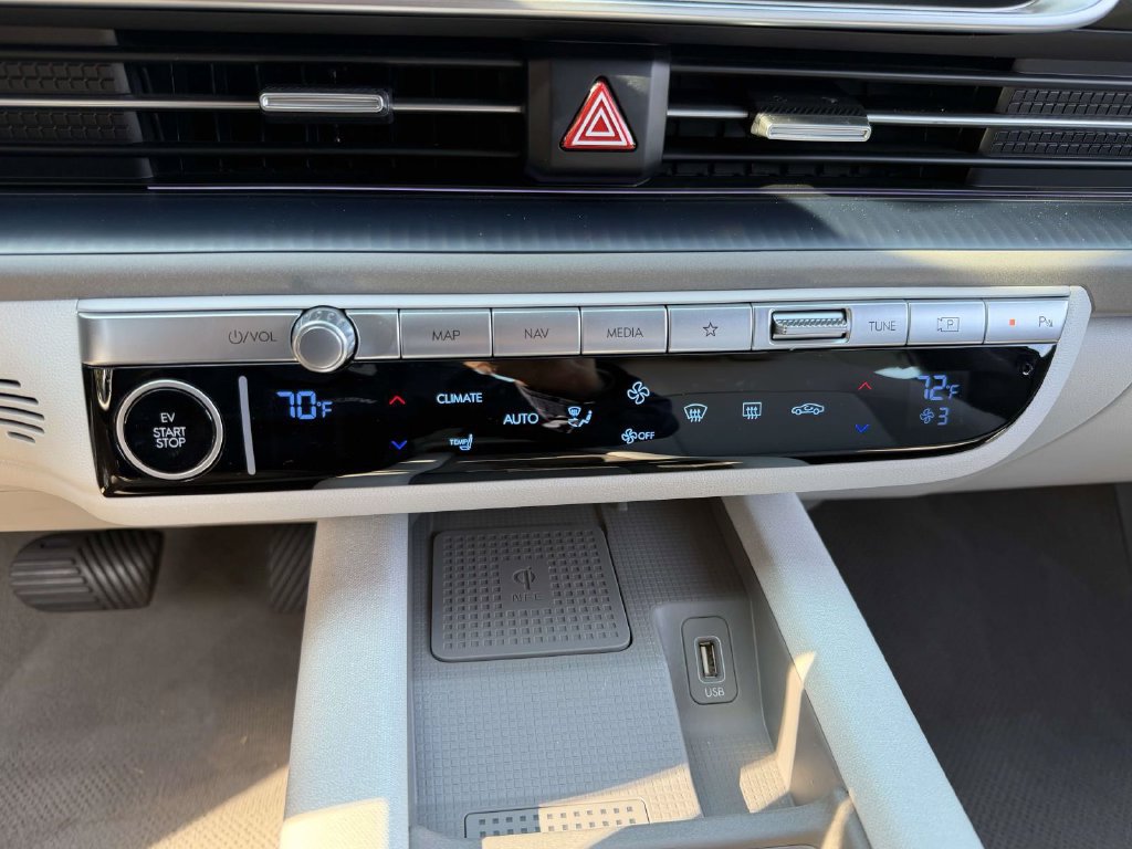 Used 2023 Hyundai Ioniq 6 SEL w/ Cargo Package AWD/4WD image 20