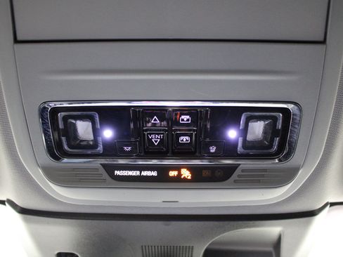 Used 2022 Lincoln Corsair AWD w/ Premium Package image 19