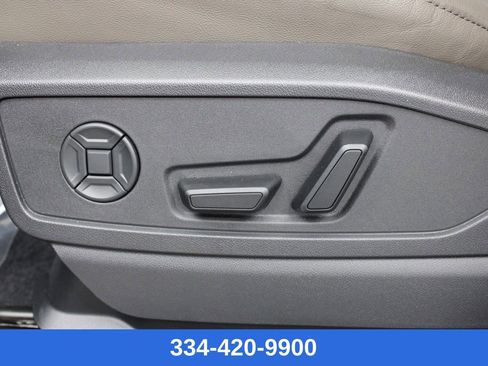 New 2025 Audi Q5 Premium image 18