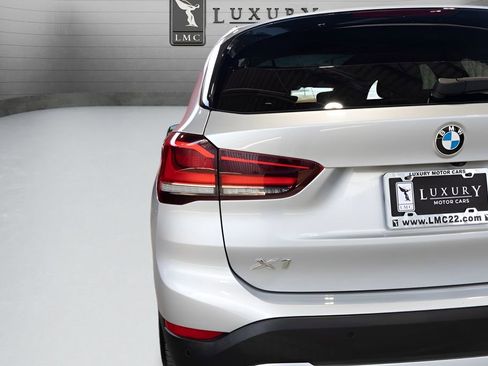 Used 2021 BMW X1 xDrive28i w/ Convenience Package AWD/4WD image 17