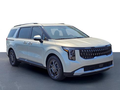 New 2026 Kia Carnival EX FWD image 5