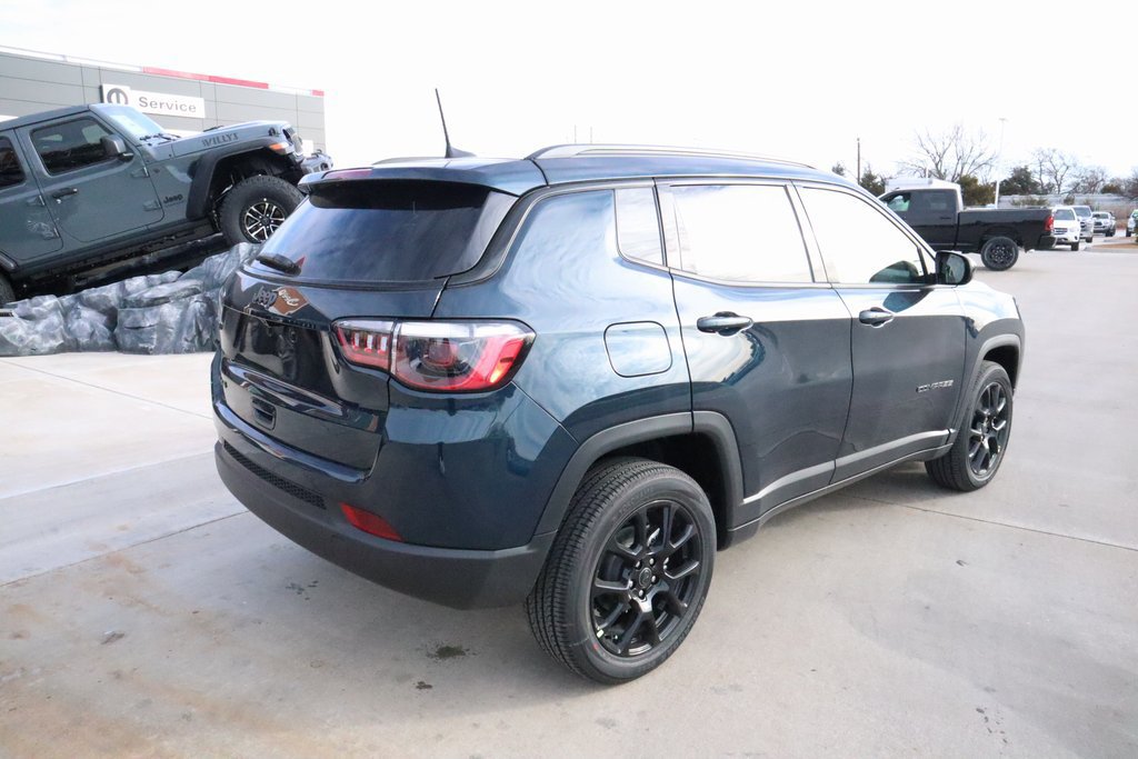 New 2026 Jeep Compass Latitude AWD/4WD image 18