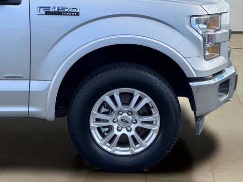 Used 2017 Ford F150 Lariat image 42