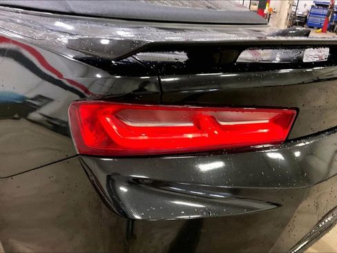 Used 2017 Chevrolet Camaro SS image 27