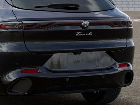 New 2025 Alfa Romeo Tonale AWD/4WD image 13
