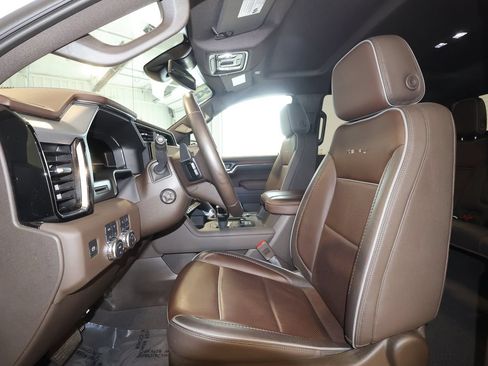 Certified 2025 GMC Sierra 1500 Denali AWD/4WD image 24