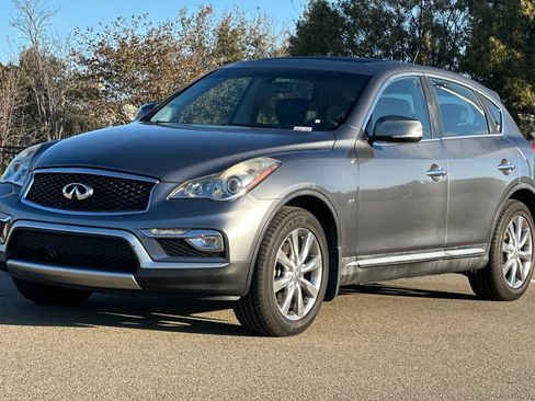 Used 2017 INFINITI QX50 2WD image 8