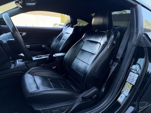 Used 2020 Ford Mustang GT Premium w/ Equipment Group 401A image 18