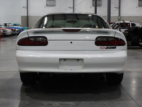 Used 1996 Chevrolet Camaro Z28 RWD image 37