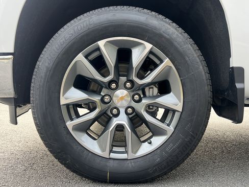 New 2026 Chevrolet Silverado 1500 LT w/ LPO, Dark Essentials Package image 13