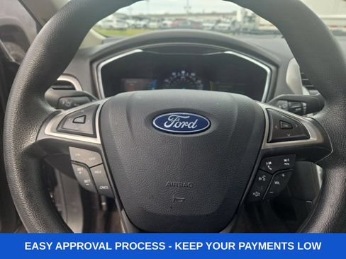 Used 2020 Ford Fusion SE FWD image 25