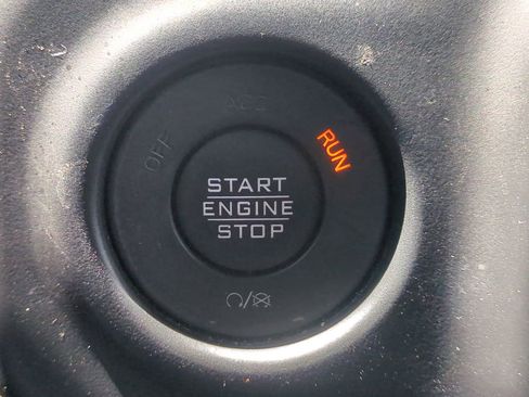 Used 2023 Jeep Wrangler Unlimited Sahara w/ Cold Weather Group AWD/4WD image 31