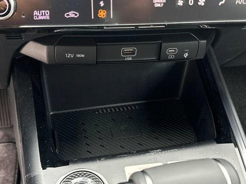 New 2026 Kia Niro EX FWD image 26