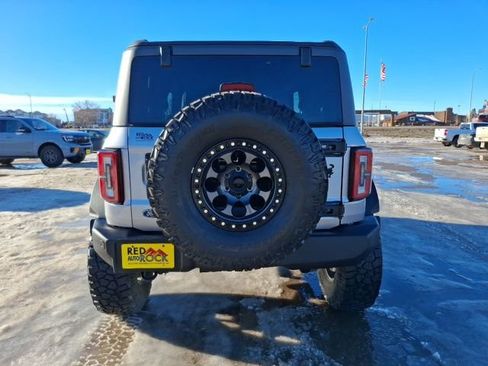 Used 2024 Ford Bronco Wildtrak image 5