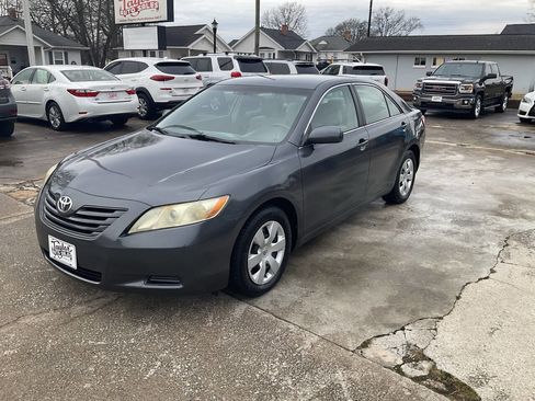Used 2007 Toyota Camry LE image 7