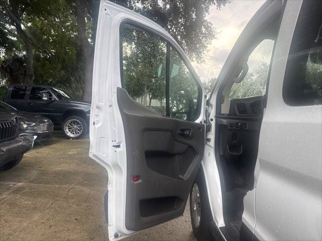 Used 2024 Ford Transit 350 XLT RWD image 10