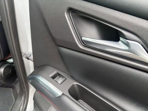 Used 2025 Chevrolet Traverse Z71 image 23