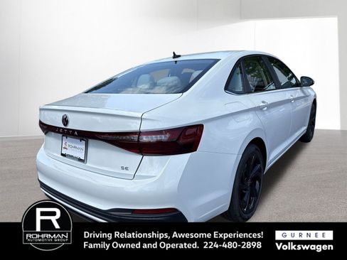 New 2025 Volkswagen Jetta SE image 10