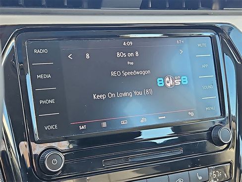 Used 2022 Volkswagen Passat 2.0T SE image 15