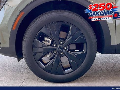 Used 2025 Kia Sportage X-Line AWD/4WD image 9
