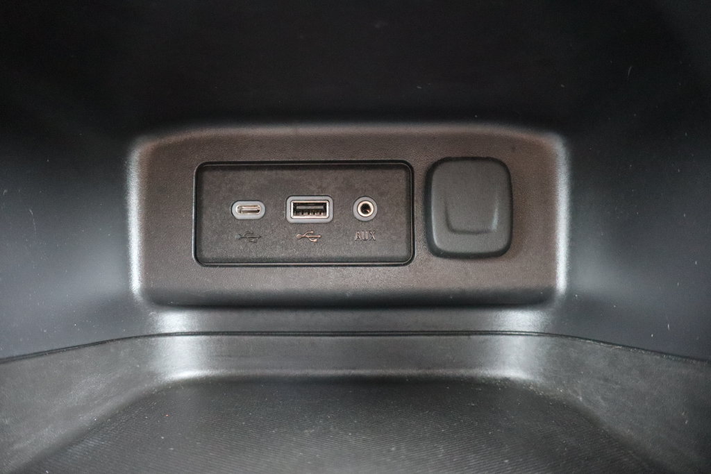 Used 2019 Chevrolet Equinox LT FWD image 15