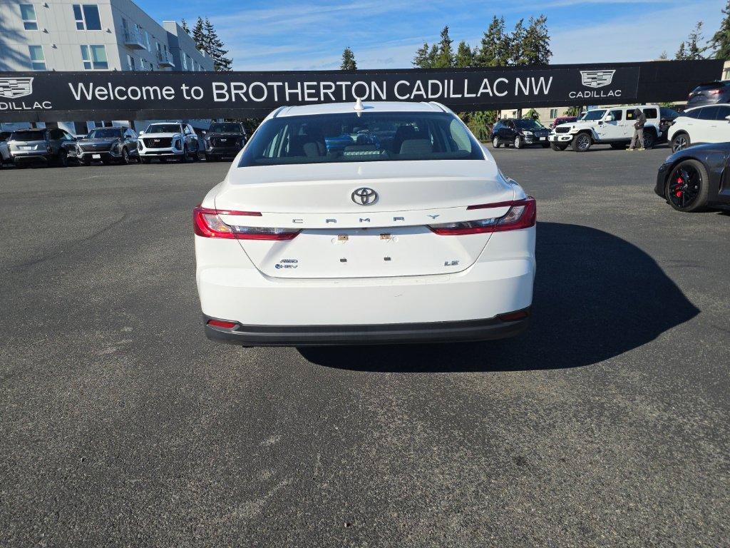 Used 2025 Toyota Camry LE AWD/4WD image 4