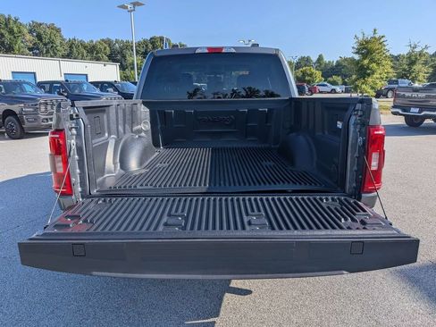 Used 2023 Ford F150 XLT AWD/4WD image 12