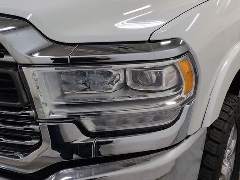 Used 2020 RAM 2500 Limited AWD/4WD image 13