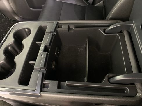 Used 2018 Chevrolet Silverado 1500 LT w/ Texas Edition RWD image 26