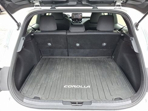 Used 2021 Toyota Corolla SE image 30