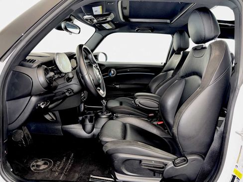 Used 2024 MINI Cooper S FWD image 9